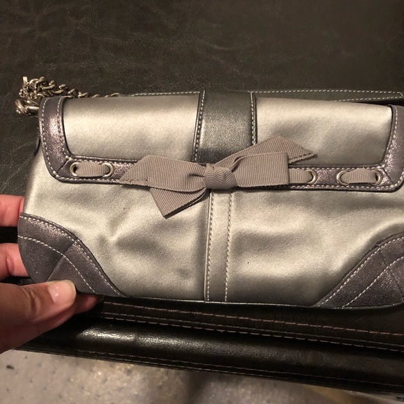 Coach clutch - Picture 2 of 6